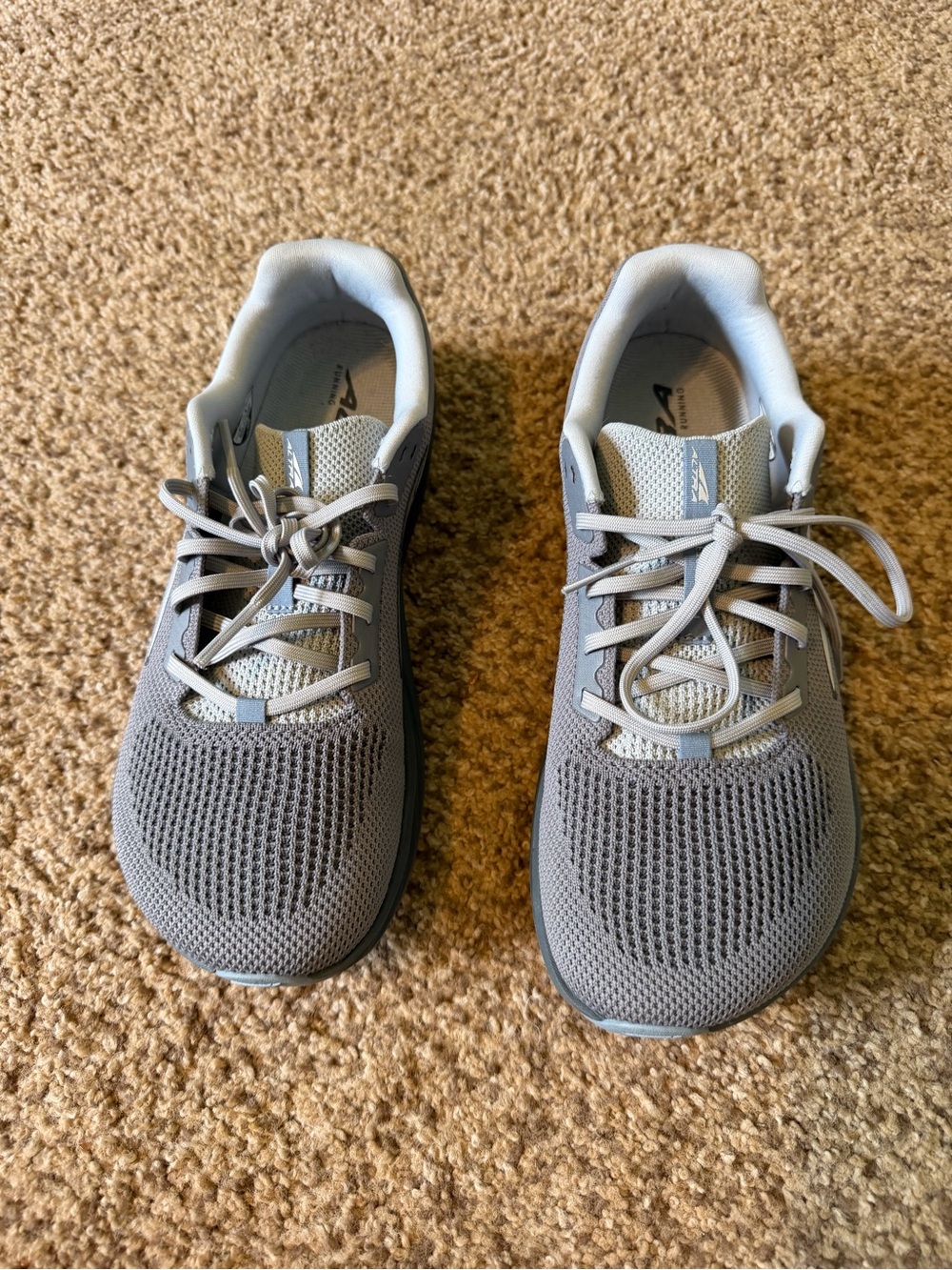 Altra Men's Athletic Shoes Gray and White